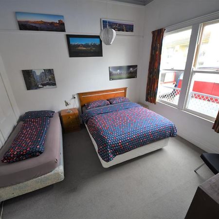 Funky Green Voyager Backpackers Hostel Rotorua Exterior photo