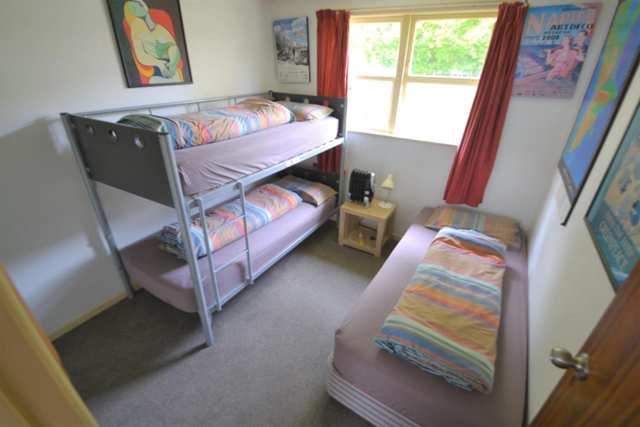 Funky Green Voyager Backpackers Hostel Rotorua Exterior photo